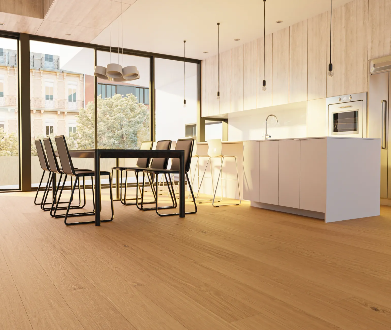 HARO Parkett 2500 Eiche Country strukturiert Landhausdiele verlegt in einer hellen, offenen Küche mit angrenzendem Essbereich