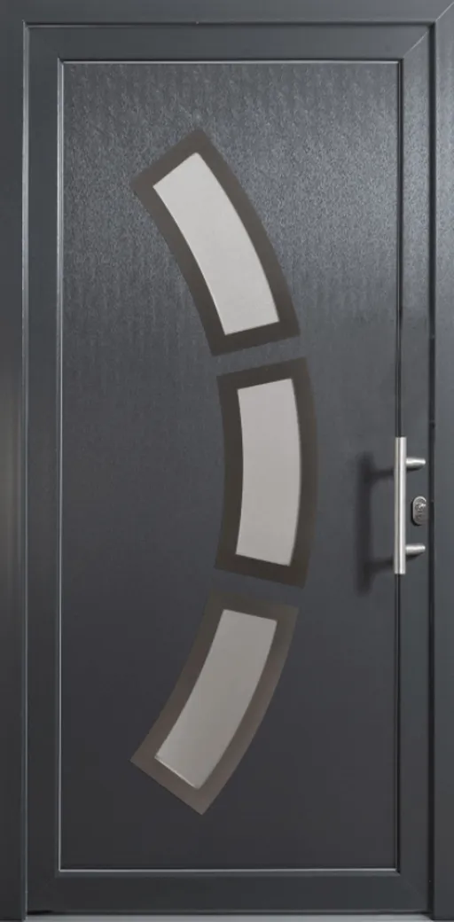Graue Tür mit drei vertikalen Glasscheiben und einem silbernen Griff, neutrale Einstellung sichtbar.