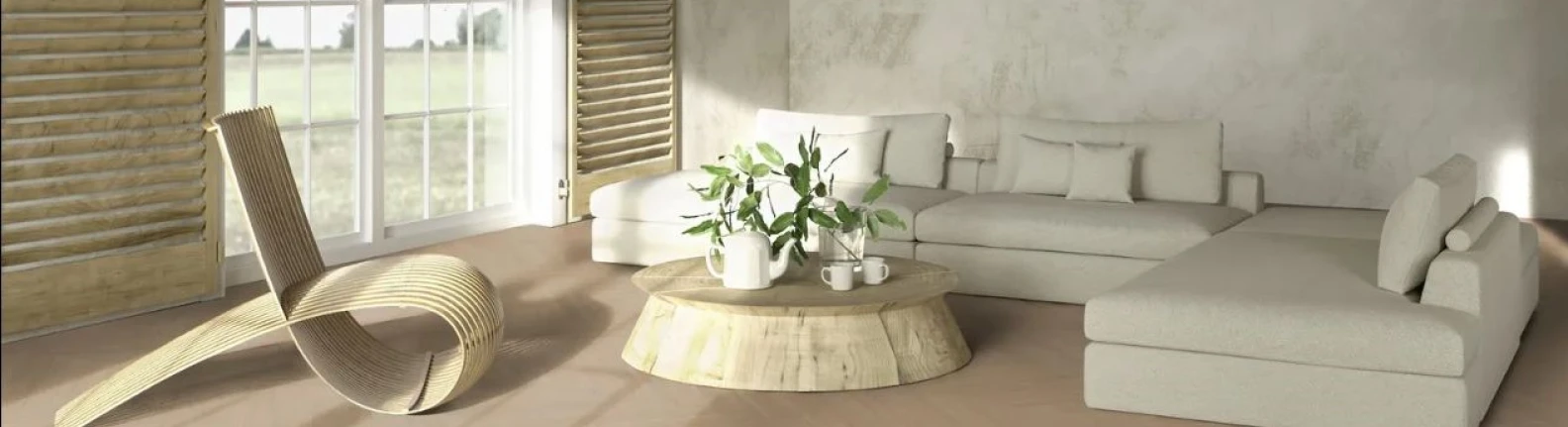 Wohnzimmer mit beigefarbenem Sofa, Holztisch und Vinylboden im Fischgrätmuster in neutralen Tönen.