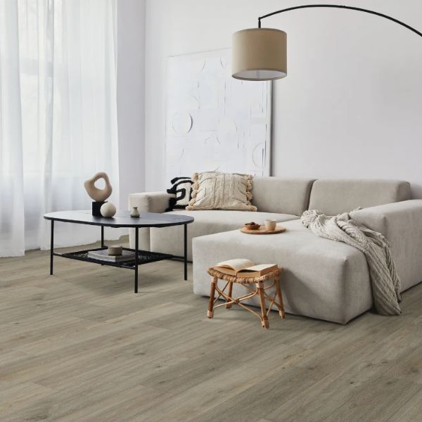 Klebe Vinylboden Holzstruktur von HORI im Wohnzimmer